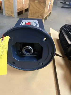 New | in-Stock GROVE GEAR GR-HMQ-832-40-H1-180 Industrial Controls Ohio US | Surplus Asset Holdings #1542699