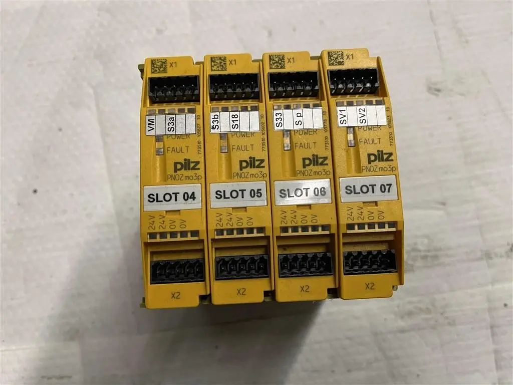 USED PILZ PNOZ MO3P