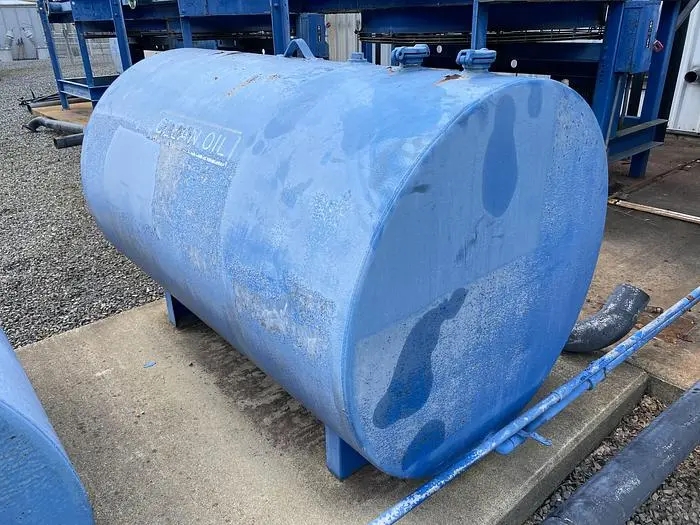 Used USED  500 GALLON CARBON STEEL HORIZONTAL TANK _UNKNOWN_ Carbon Steel Tanks North Carolina US | DH Griffin Used Equipment #1383688