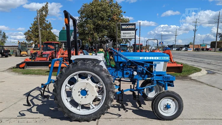Used 1986 FORD 1710 Agricultural Tractors | Rosseel's Equipment Inc #720531
