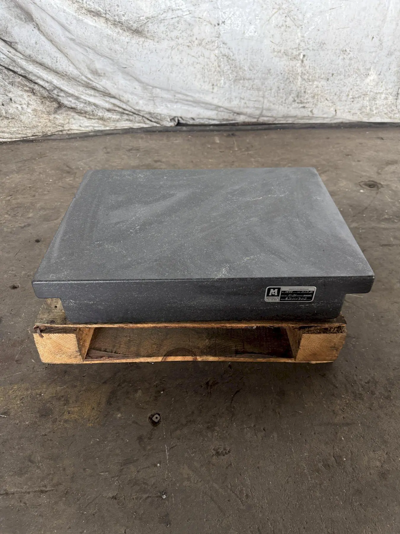18" X 24" MITCHELLS GRANITE INSPECTION TABLE. STOCK # 0902124