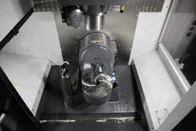 Used 2025 HAAS UMC-400SS Universal Machining Centers Minnesota US | Machinesused.com #1340449