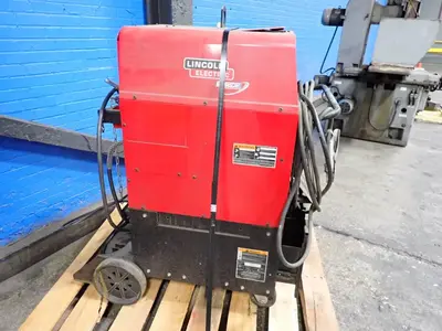 USED THE LINCOLN ELECTRIC CO PRECISION TIG 275