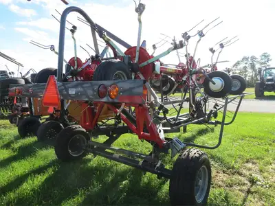 New | in-Stock 2024 MASSEY FERGUSON TD1008TRC Tedders Pennsylvania US | Zimmerman Farm Service #1409926
