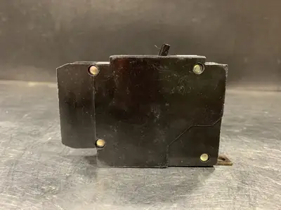 NEW CUTLER-HAMMER GBH1015