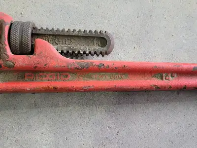 Assorted Pipe Wrench, 14" & 18", (Set of 6)
