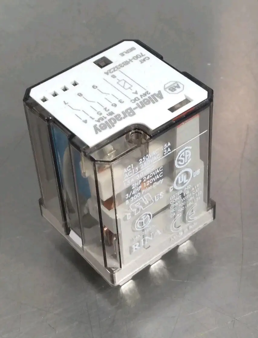 Allen-Bradley 700-HB33Z24/E Relay Loc4D49