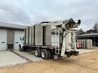 USED 2001 STERLING LT9513