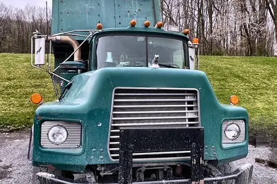 Used 1996 MACK DM690S Dump trucks Pennsylvania US | Proxy Equipment #1377947