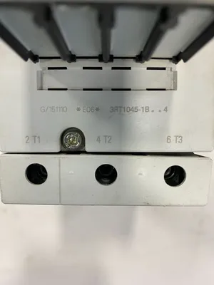 USED SIEMENS 3RT1045-1BB44