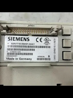 USED SIEMENS 1P 6SN1123-1AA01-0FA1