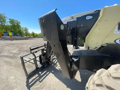 USED 2023 JLG 1075