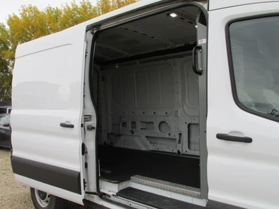 Used 2019 FORD TRANSIT 250 Vans Manitoba CA | Conquest Truck & Auto Sales #1508163
