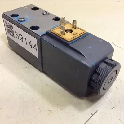 USED VICKERS DG4V-3-2AL-M-U-HL7-60