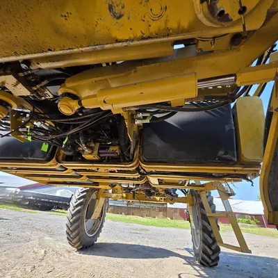 2005 AG-CHEM ROGATOR 1064 SPRAYER SELF PROPELLED | Iron Listing (4)