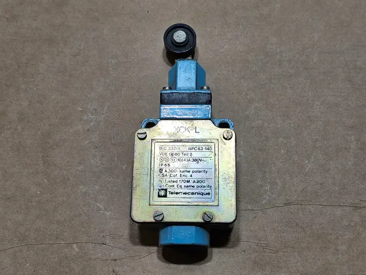 Used TELEMECANIQUE XCK-L Switchgears British Columbia CA | Lenmark #1438301