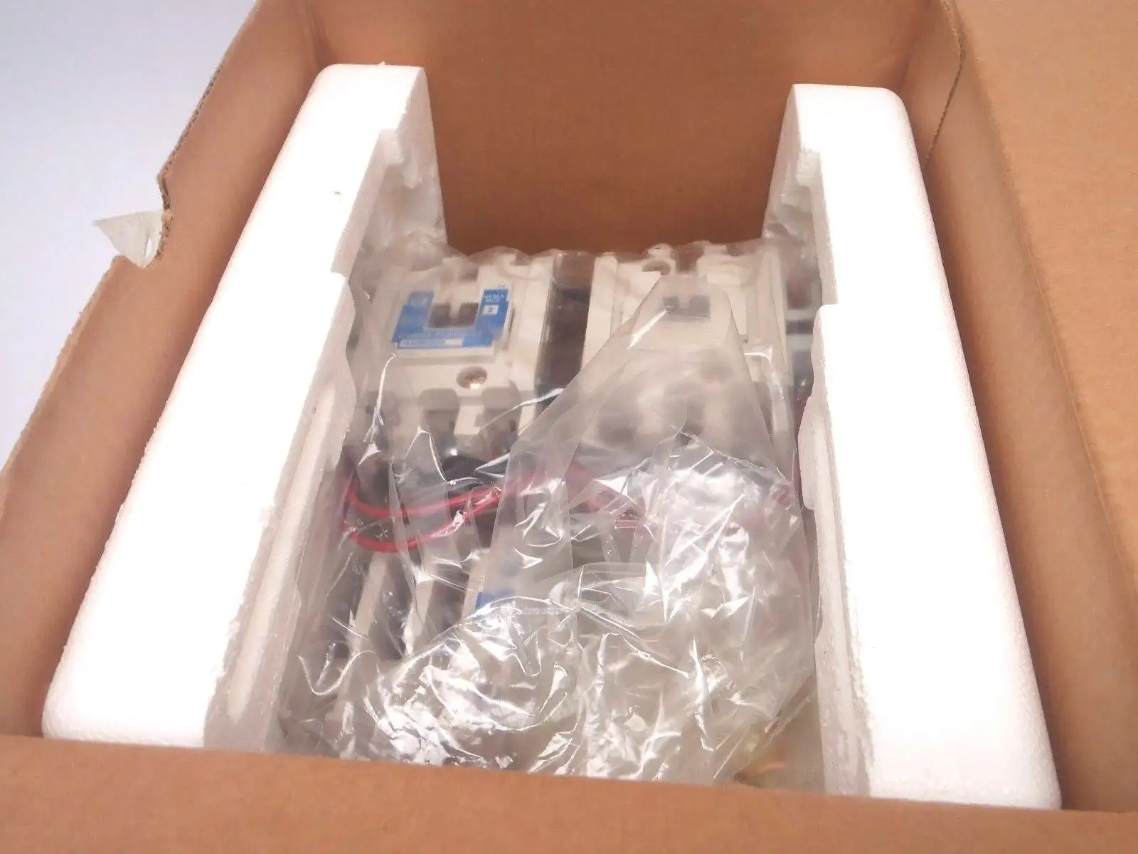 New | in-Stock Cutler Hammer Motor Starter Bimetallic Man/Auto Reset 3 Pole 45A Starters Michigan US | Maverick Industrial Sales #1396634