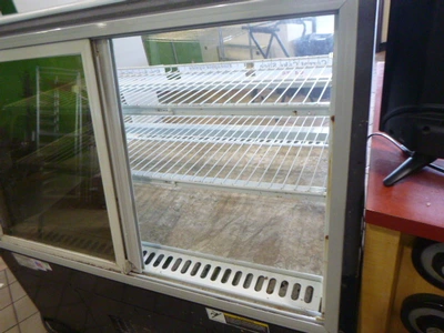 Federal Refrigerated Bakery Display Case