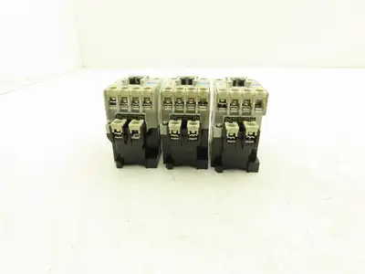 Mitsubishi Electric S-N11 Contactor 7.5Hp 20A 600VAC Lot of 3