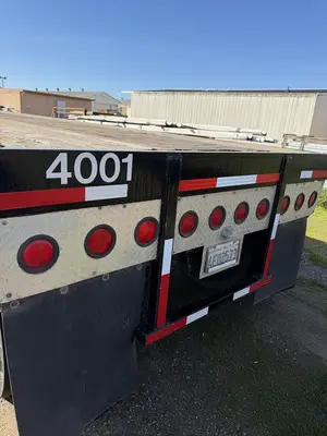 USED 1970 UTILITY 40 FT