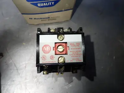 NEW ALLENBRADLEY 700PK200A1 B
