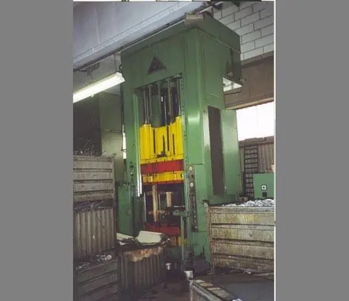 Used SMG 230 +150 + 100 TON H-Frame Presses BE | Apt International N.V #362242