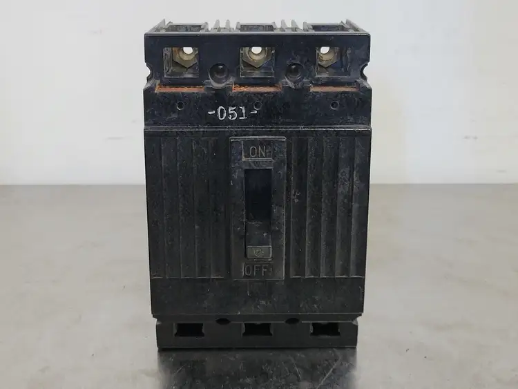 Used GENERAL ELECTRIC TE132100 Switchgears British Columbia CA | Lenmark #241758