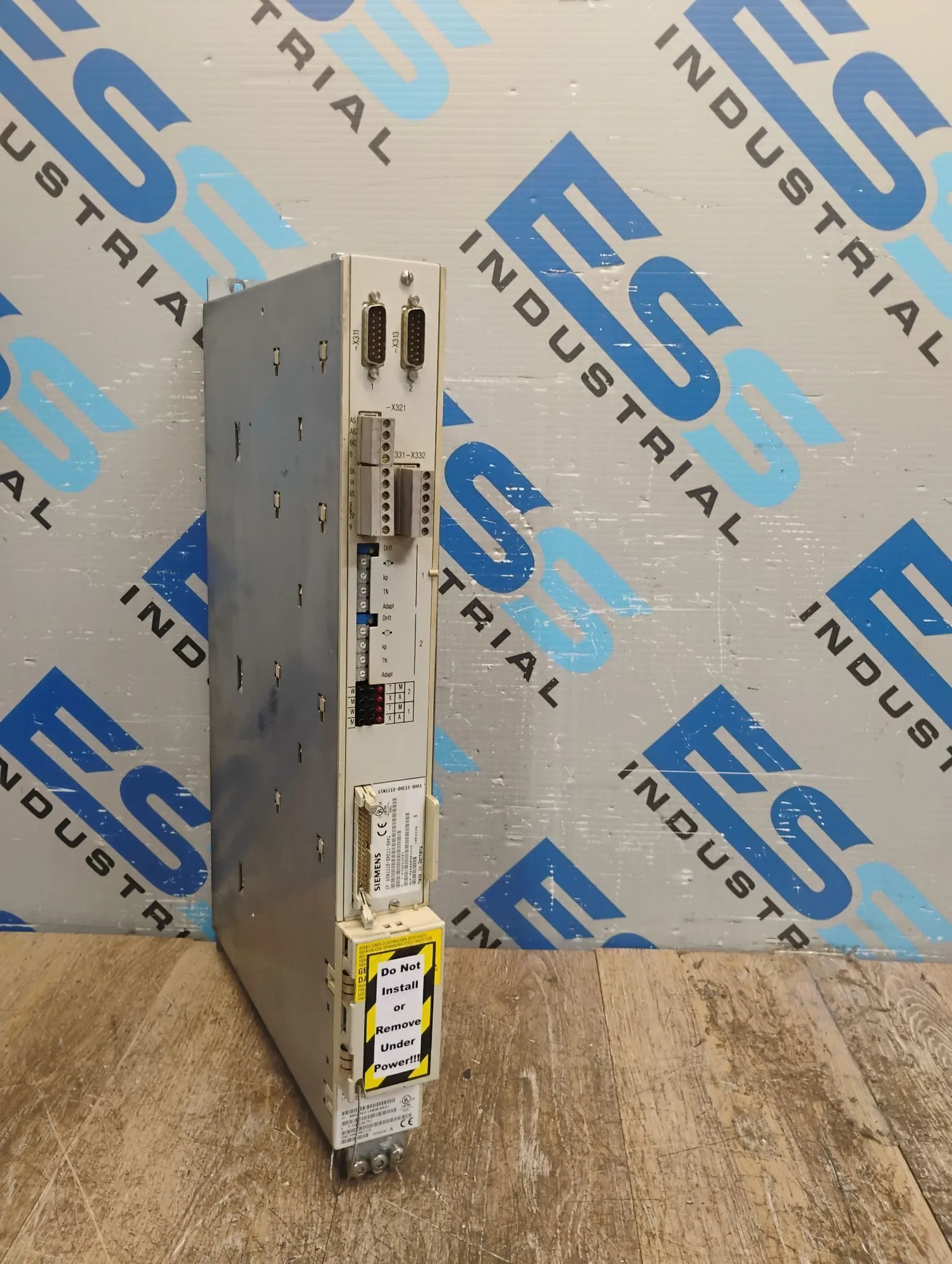 USED SIEMENS 6SN1123-1AB00-0AA1