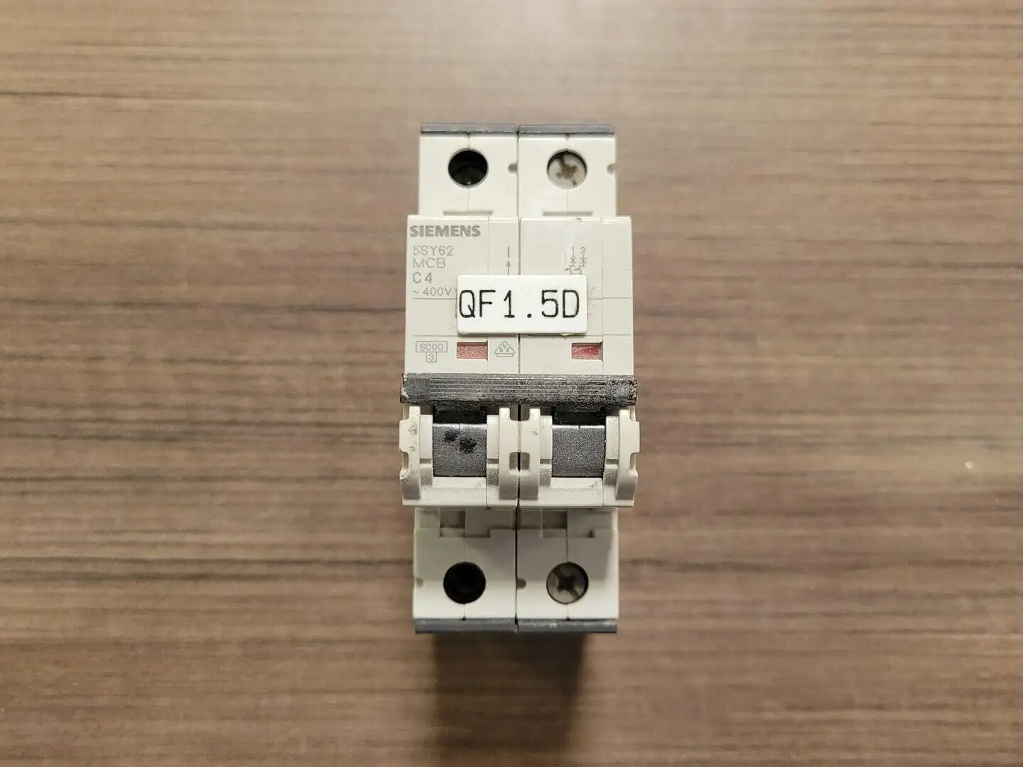 USED SIEMENS 5SY62-C4