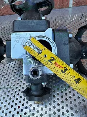 USED 4 ITT PURE-FLO STAINLESS STEEL DIAPHRAGM VALVES W/ 1.5" TO 1/2" SANITARY FITTING