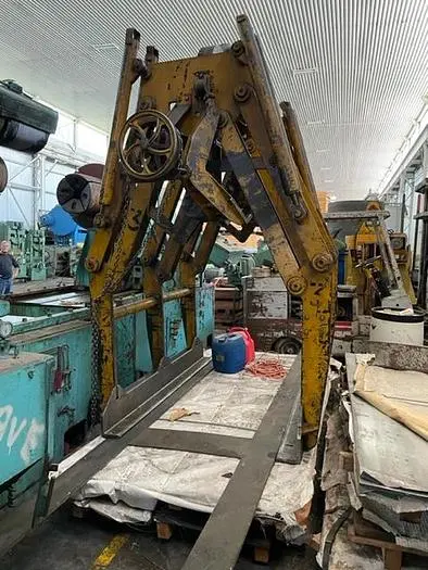 20 TON SHEET LIFTER (USED)