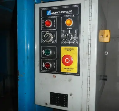 ADVANCED RECYCLING MODEL BR-9000 VERTICAL HYDRAULIC BALER