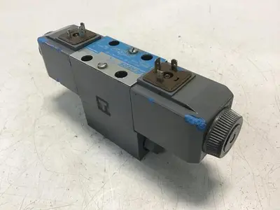 USED VICKERS DG4V-3-6C-M-U-HL7-60
