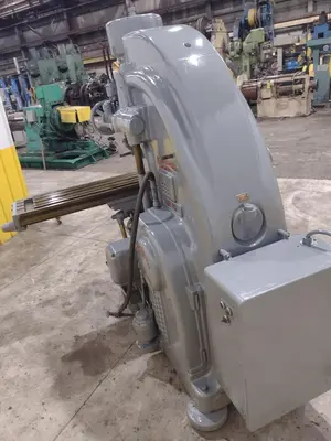 15 HP KEARNEY & TRECKER MODEL #4CH VERTICAL MILL: STOCK #22776