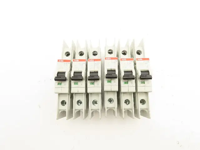 ABB E212323 Circuit Breaker 1 Pole 4A Lot of 6