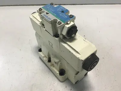 USED VICKERS DG4V-3S-6C-M-FW-D7-H5-60-P10