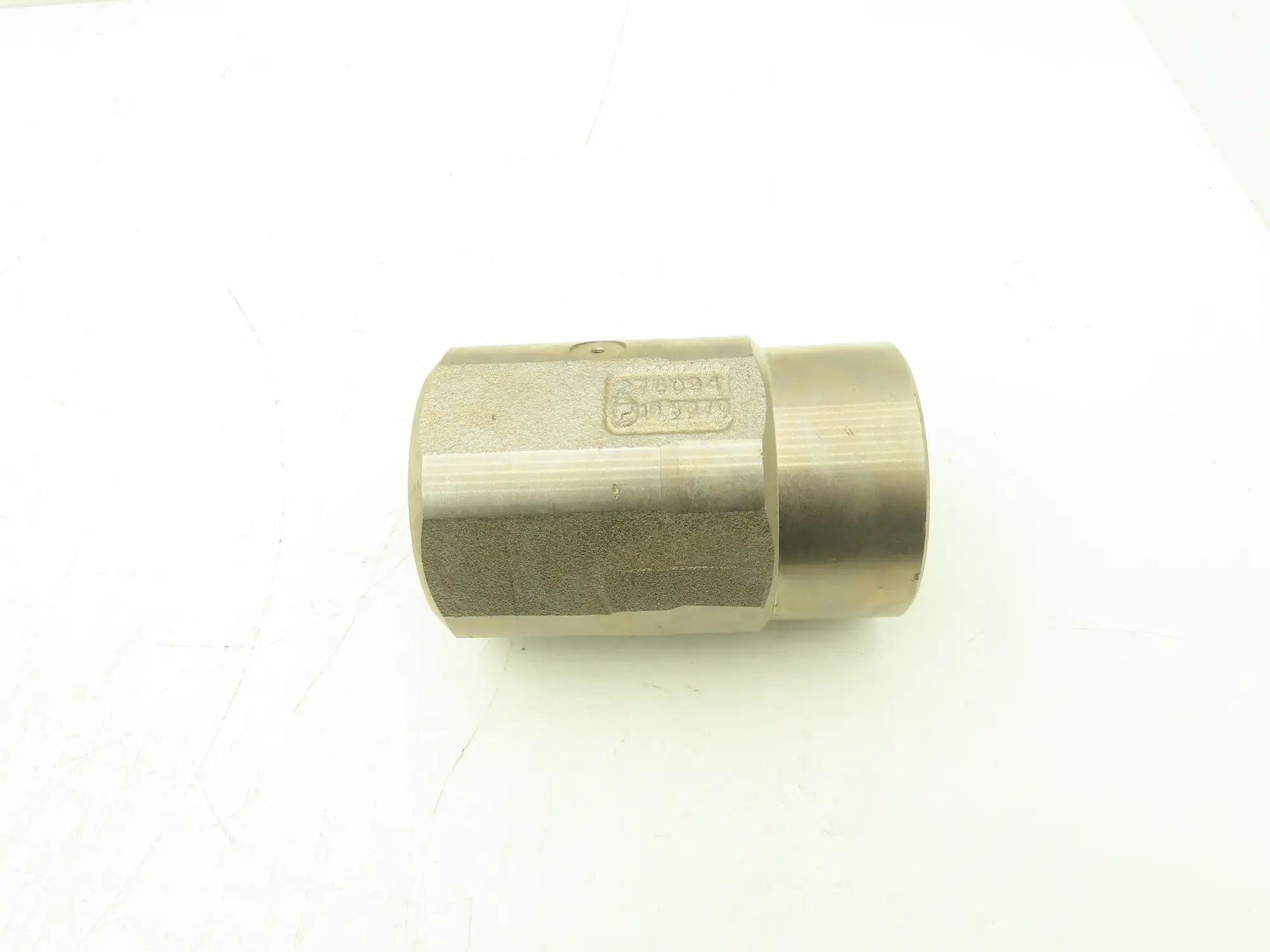 Graco 189442 Valve Housing for L200CS Check-Mate 200cc Severe Duty Pump