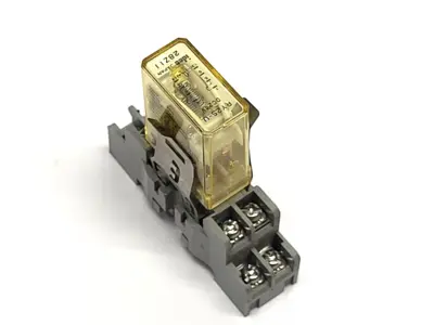 Used IDEC SY2S-05, RY2S Relays & Switches Michigan US | Maverick Industrial Sales #1483115