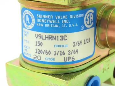 Honeywell Skinner V9LHRN13C Solenoid Valve 4-Way NC/NO 120V 140 PSI 1/4" NPT