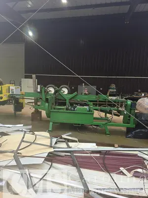 USED MORGAN SINGLE HEAD RESAW WITH RETURN