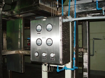 Heinkel HF 800 Inverting Filter centrifuge, Hastelloy C22.
