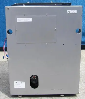 Used MIDMARK 029-3713-01 Vacuum Pumps California US | Bay Line Tool #1321460