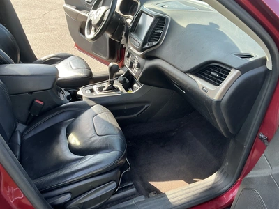 USED 2016 JEEP CHEROKEE