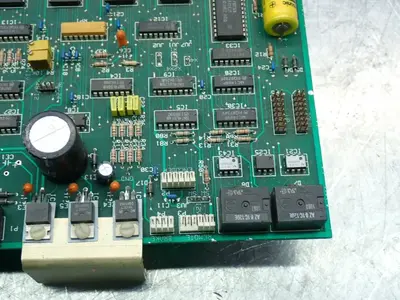USED HAAS AUTOMATION 323051E