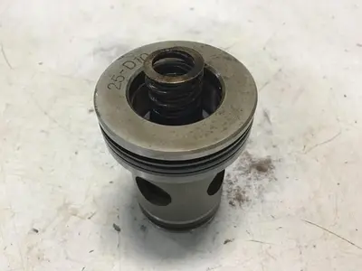 USED VICKERS 25-D10-30