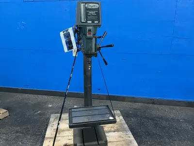 Used DAYTON 3Z713 Heavy Duty & Sensitive Single Spindle Drills Ohio US | HGR 24 #1443246