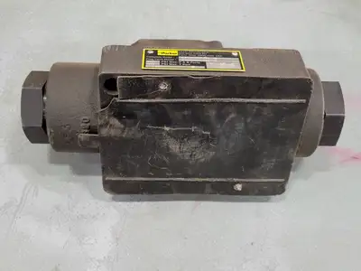USED PARKER FILTRATION D1VHW4CNYCF4 75