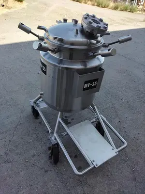 USED 1990 PRECISION STAINLESS MV-35