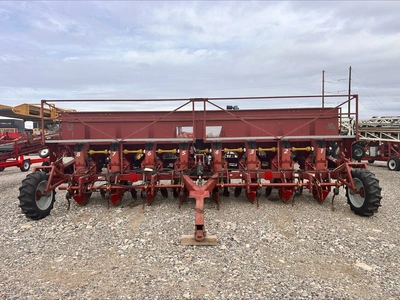 Used _UNKNOWN_ _UNKNOWN_ Planters Idaho US | Tri-Steel Manufacturing #1557067