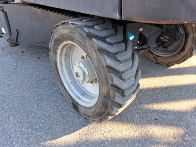 USED 2015 Genie SX-150